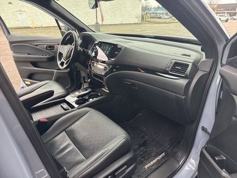 Used 2022 Honda Passport Elite image 11
