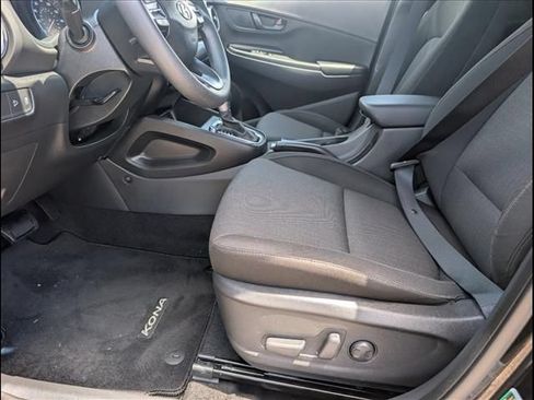 Used 2023 Hyundai Kona SEL FWD image 9