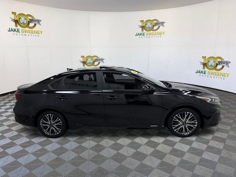 Used 2023 Kia Forte GT-Line w/ GT-Line Premium Package FWD image 11