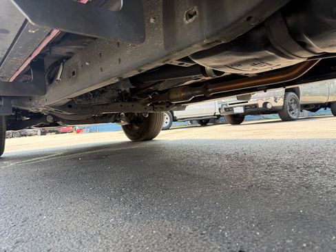 Used 2018 Toyota Tacoma SR RWD image 11