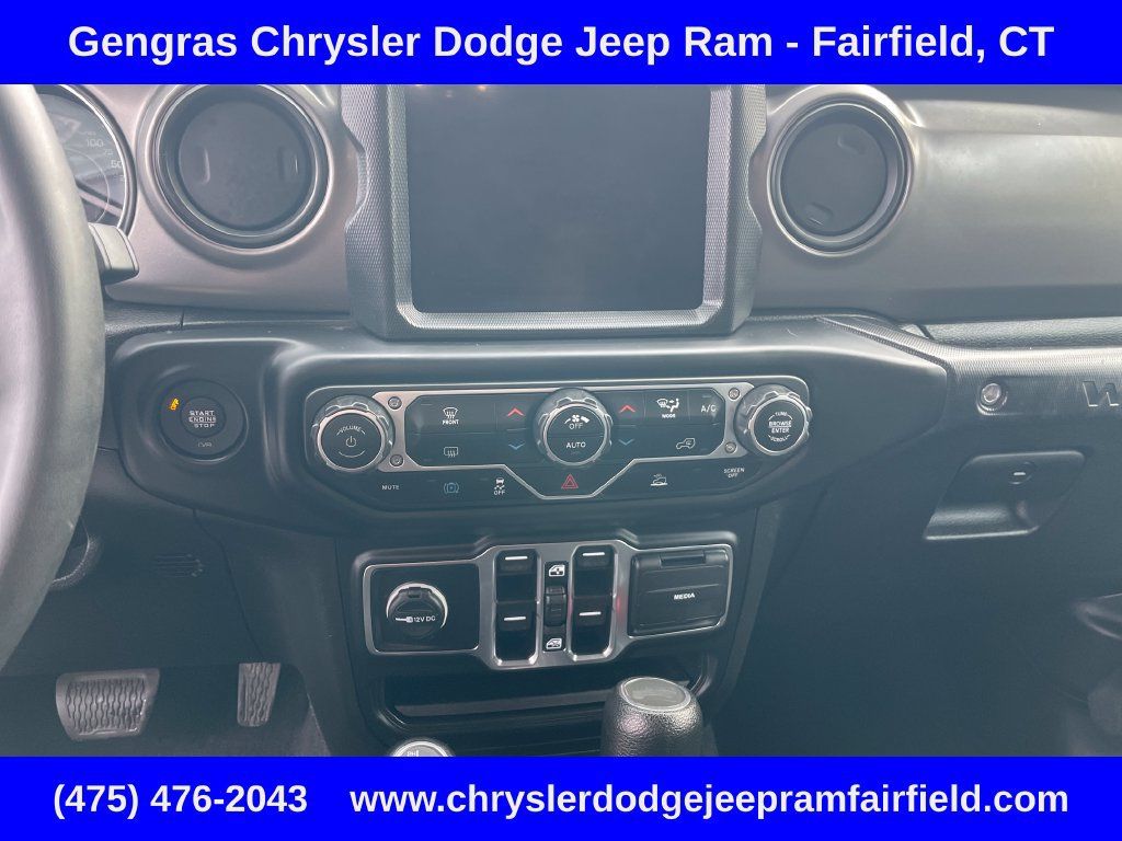 Used 2023 Jeep Wrangler Unlimited w/ Sun & Screen Package AWD/4WD image 55