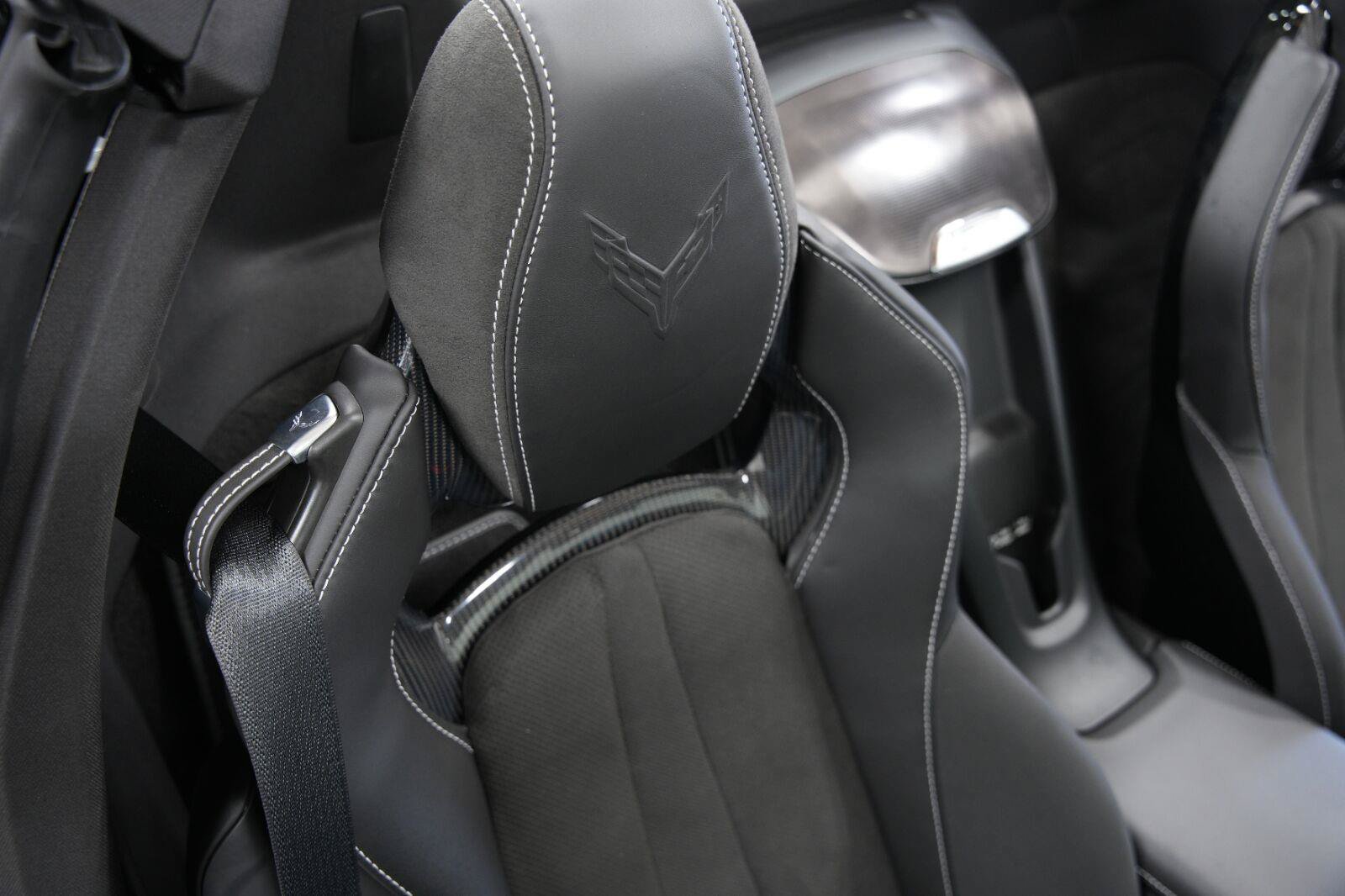 Used 2025 Chevrolet Corvette E-Ray w/ Stealth Interior Trim Package AWD/4WD image 29