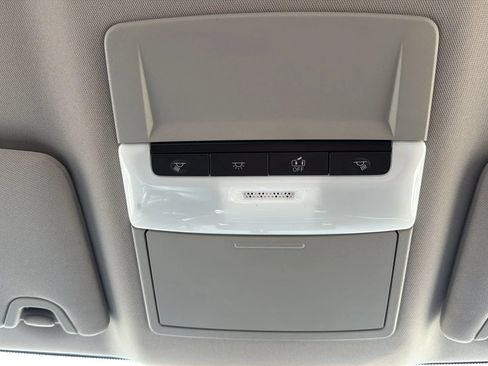 Used 2024 Nissan Altima 2.5 S FWD image 21