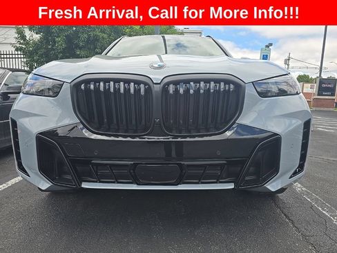 Used 2026 BMW X5 xDrive40i w/ M Sport Package AWD/4WD image 2