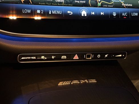 New 2026 Mercedes-Benz E 53 AMG e 4MATIC Sedan image 27