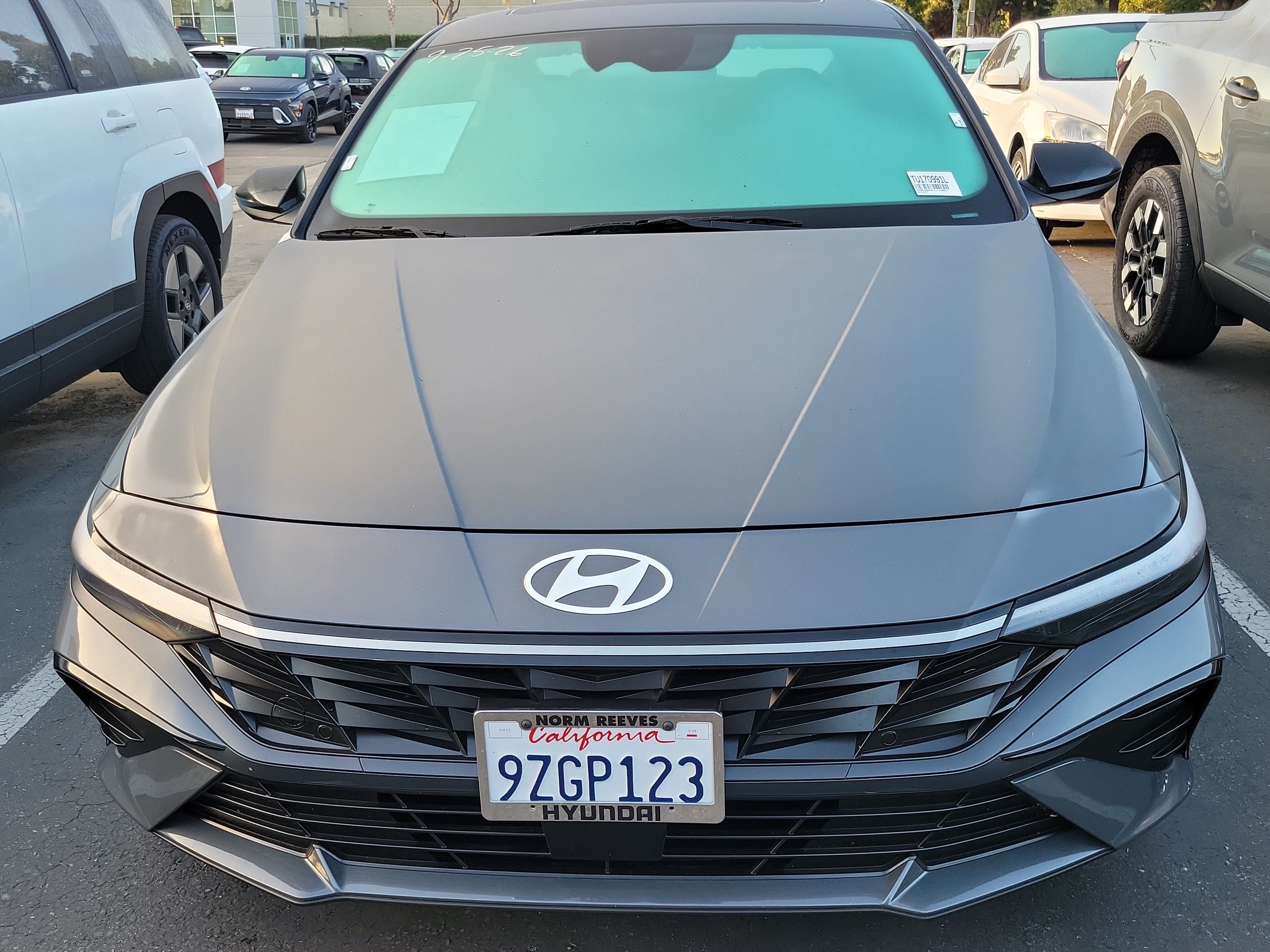 Used 2026 Hyundai Elantra SEL Sport FWD image 2