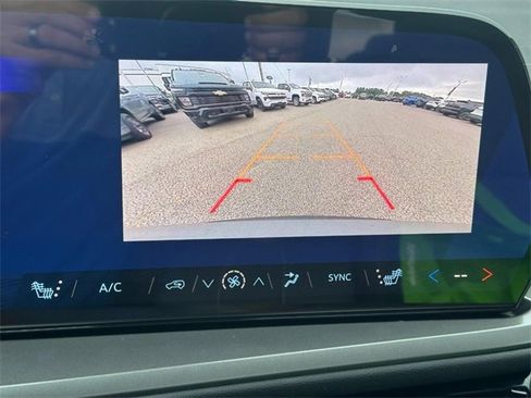 New 2026 Chevrolet Traverse LT w/ Sun and Wheel Package image 17