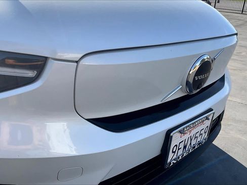 Used 2023 Volvo C40 P8 Recharge Ultimate image 32