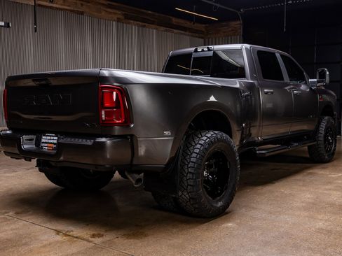 Used 2025 RAM 3500 Big Horn image 10
