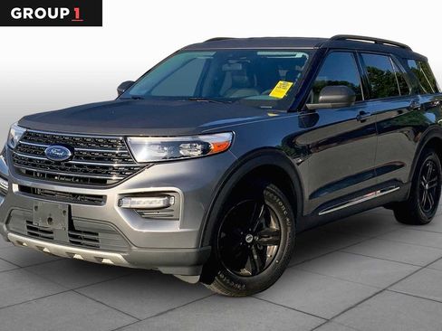 Used 2021 Ford Explorer XLT w/ Equipment Group 202A RWD image 1