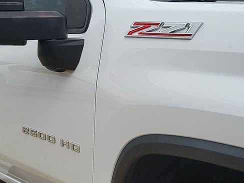 Used 2024 Chevrolet Silverado 2500 LTZ w/ LTZ Convenience Package AWD/4WD image 32