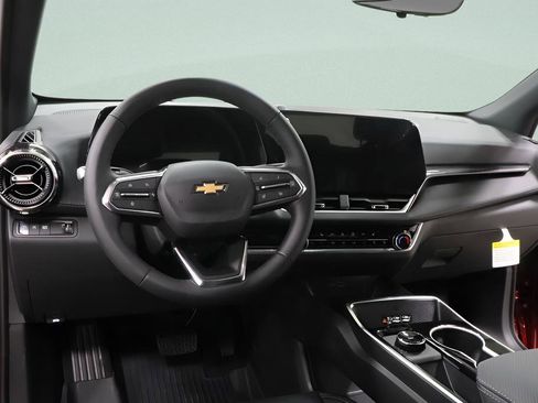 New 2026 Chevrolet Equinox LT FWD image 9