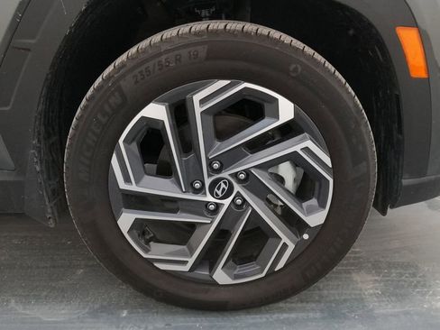 Used 2025 Hyundai Tucson Limited image 12