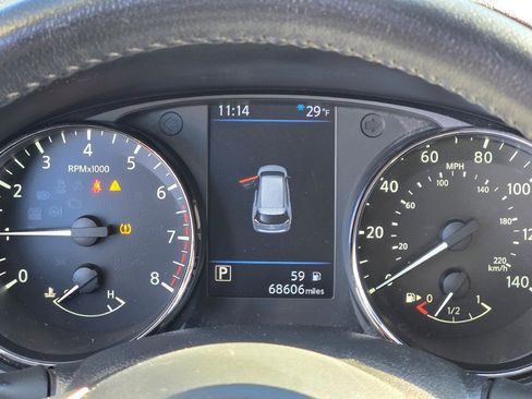 Used 2020 Nissan Rogue SV image 31