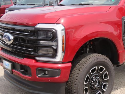 New 2026 Ford F250 Platinum AWD/4WD image 3
