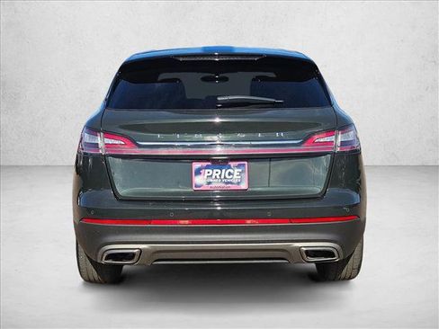 Used 2022 Lincoln Nautilus Reserve w/ Equipment Group 201A image 7