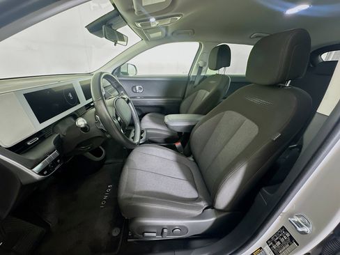 Used 2024 Hyundai Ioniq 5 SE RWD image 13