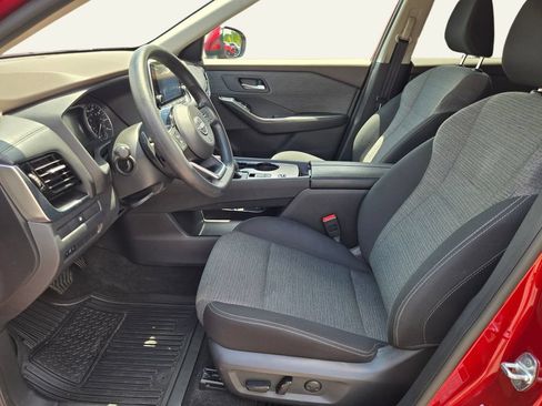 Used 2022 Nissan Rogue SV FWD image 23