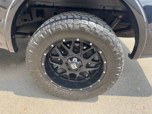 Used 2020 Ford F150 XLT w/ Equipment Group 302A Luxury AWD/4WD image 40