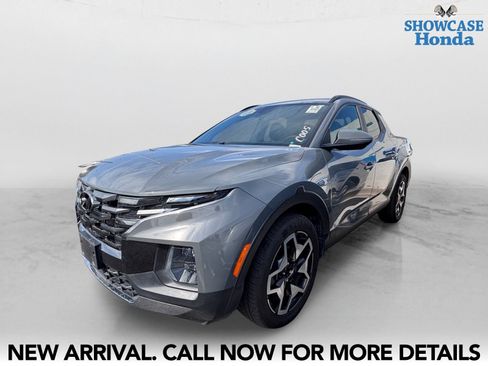 Used 2023 Hyundai Santa Cruz Limited AWD/4WD image 2
