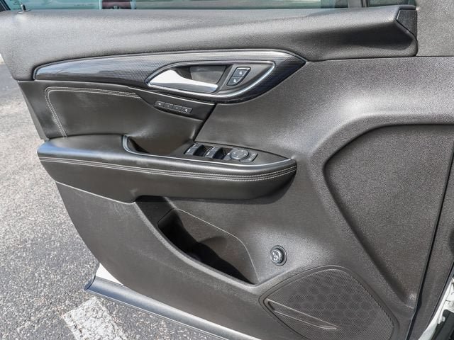 Used 2023 Buick Envision Essence FWD image 13