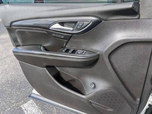 Used 2023 Buick Envision Essence FWD image 13