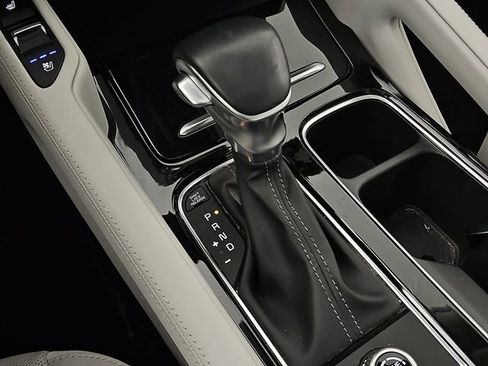 Used 2021 Kia Telluride EX w/ EX Premium Package image 16