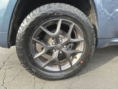 Used 2019 Jeep Grand Cherokee Limited X image 31