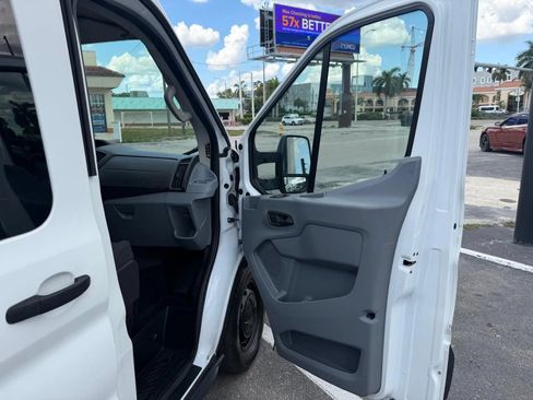Used 2015 Ford Transit 350 XL RWD image 17