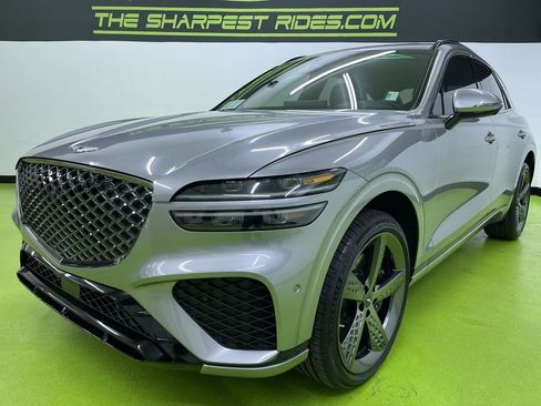 Used 2022 Genesis GV70 3.5T image 5