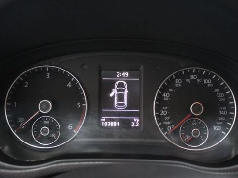 Used 2014 Volkswagen Passat TDI SEL Premium FWD image 11