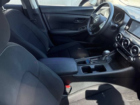 Certified 2025 Nissan Sentra S FWD image 4