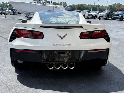 Used 2016 Chevrolet Corvette Stingray Coupe w/ 2LT Preferred Equipment Group RWD image 4