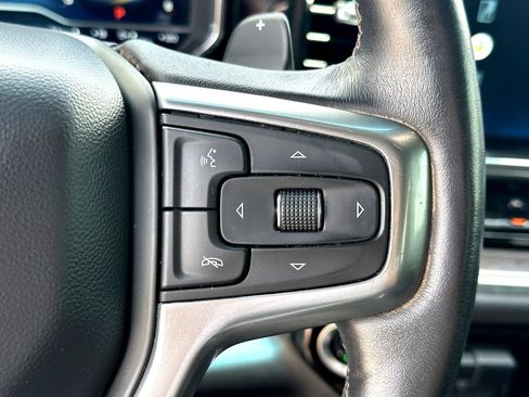 Used 2022 Chevrolet Silverado 1500 LTZ AWD/4WD image 17