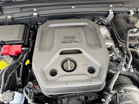 Used 2026 Jeep Wrangler Sport AWD/4WD image 21