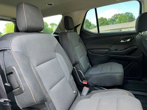 Used 2018 Chevrolet Traverse LT FWD image 20