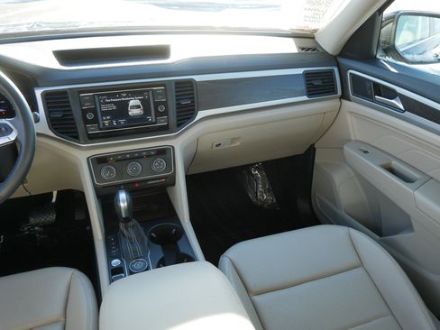 Used 2022 Volkswagen Atlas SE image 11