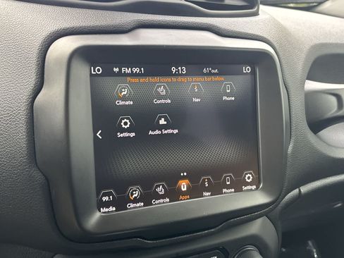 Certified 2022 Jeep Renegade Latitude w/ Convenience Group AWD/4WD image 18