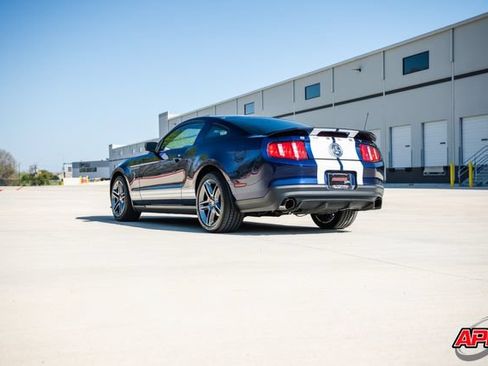 Used 2010 Ford Mustang Shelby GT500 RWD image 22