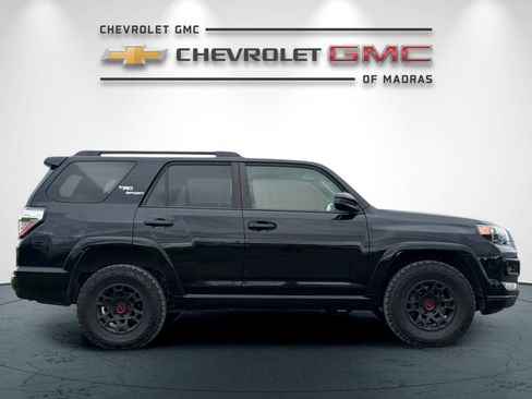 Used 2022 Toyota 4Runner TRD Sport AWD/4WD image 2