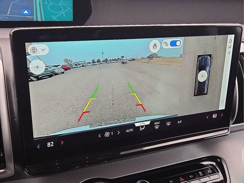 Used 2025 Ford Expedition Active image 25