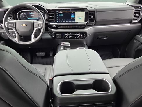 Used 2026 Chevrolet Silverado 1500 LTZ w/ LTZ Premium Package AWD/4WD image 12