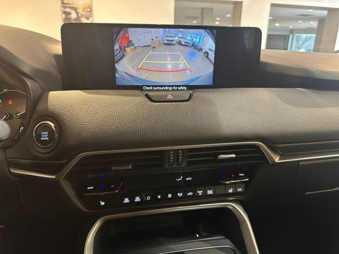 Used 2025 MAZDA CX-70 3.3 Turbo w/ Preferred Package image 17