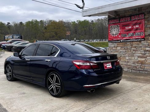 Used 2017 Honda Accord Sport image 4