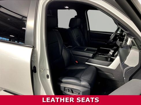 Used 2024 Toyota Sequoia Platinum AWD/4WD image 24
