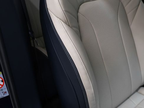 Used 2024 Bentley Continental GT image 23