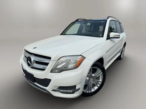 Used 2015 Mercedes-Benz GLK 350 4MATIC image 1