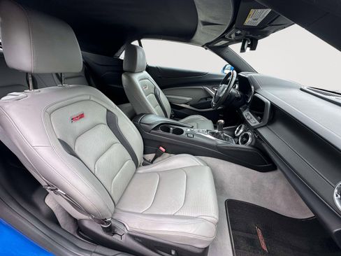 Used 2016 Chevrolet Camaro SS image 30