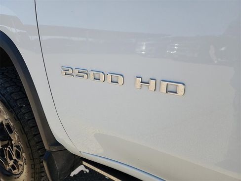 Used 2024 Chevrolet Silverado 2500 LTZ w/ LTZ Convenience Package image 11