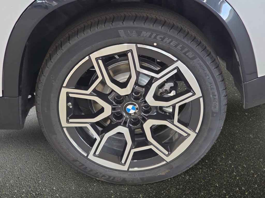 Used 2026 BMW X1 xDrive28i w/ Convenience Package AWD/4WD image 17